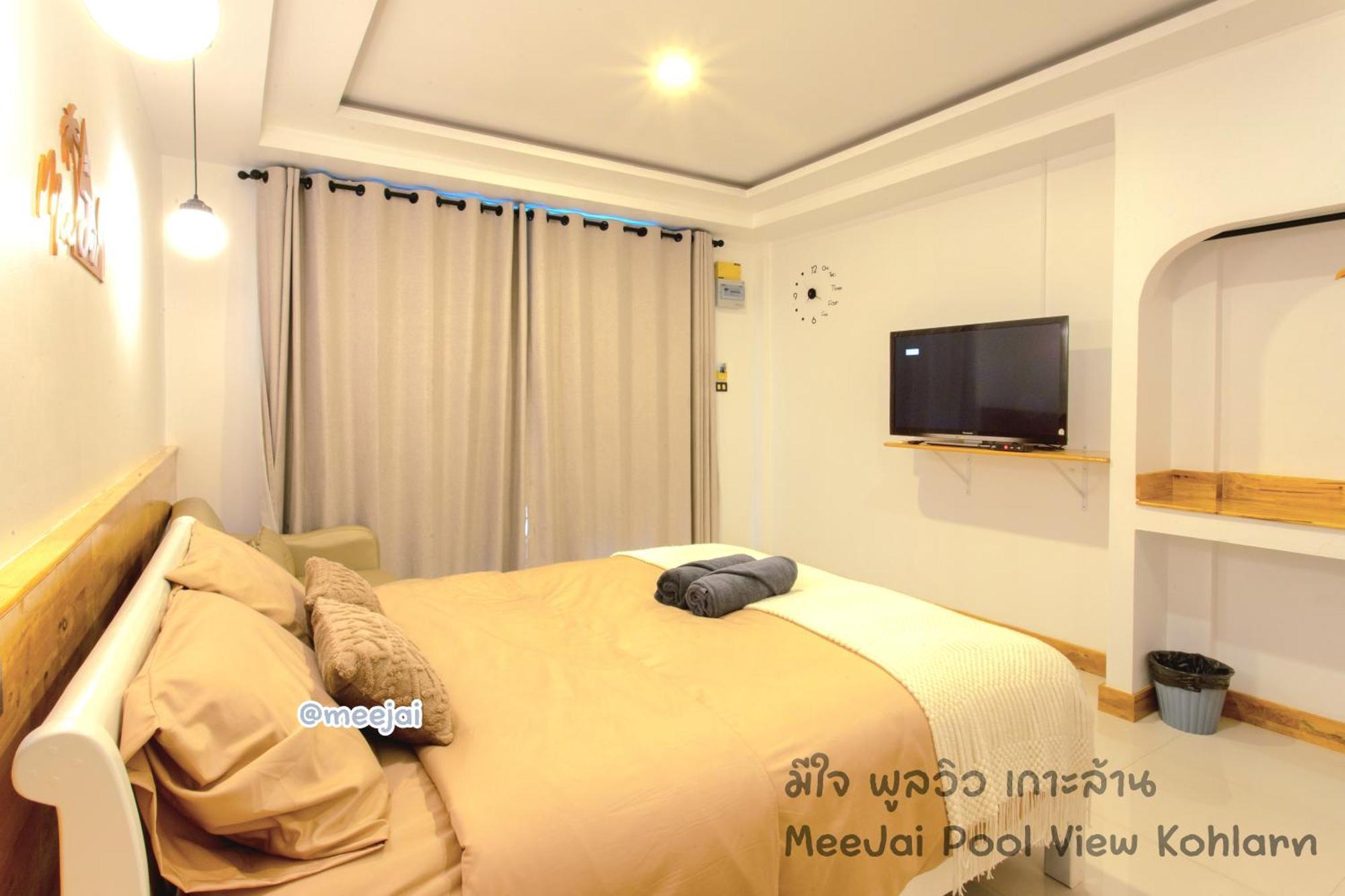 มีใจ พูลวิว เกาะล้าน Meejai Pool View Kohlarn Hotell Exteriör bild